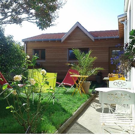 L'Escale Marine - Couette Et Cafe Bed & Breakfast ลาโรแชล ภายนอก รูปภาพ