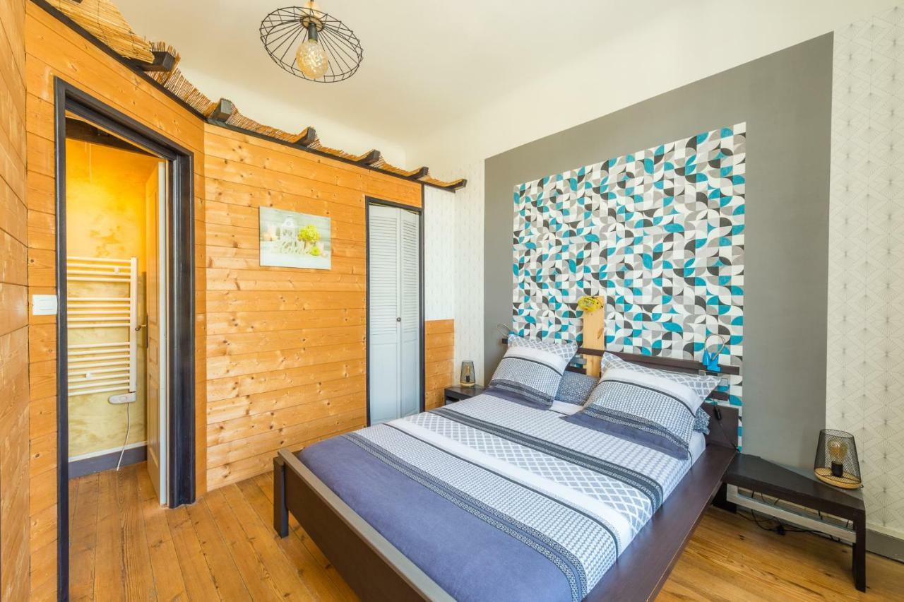 L'Escale Marine - Couette Et Cafe Bed & Breakfast ลาโรแชล ภายนอก รูปภาพ